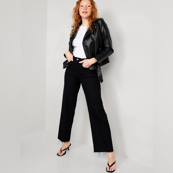 NWT! Old Navy Black Faux-Leather Belted Biker Jacket - Size Small - Picture 3 of 6